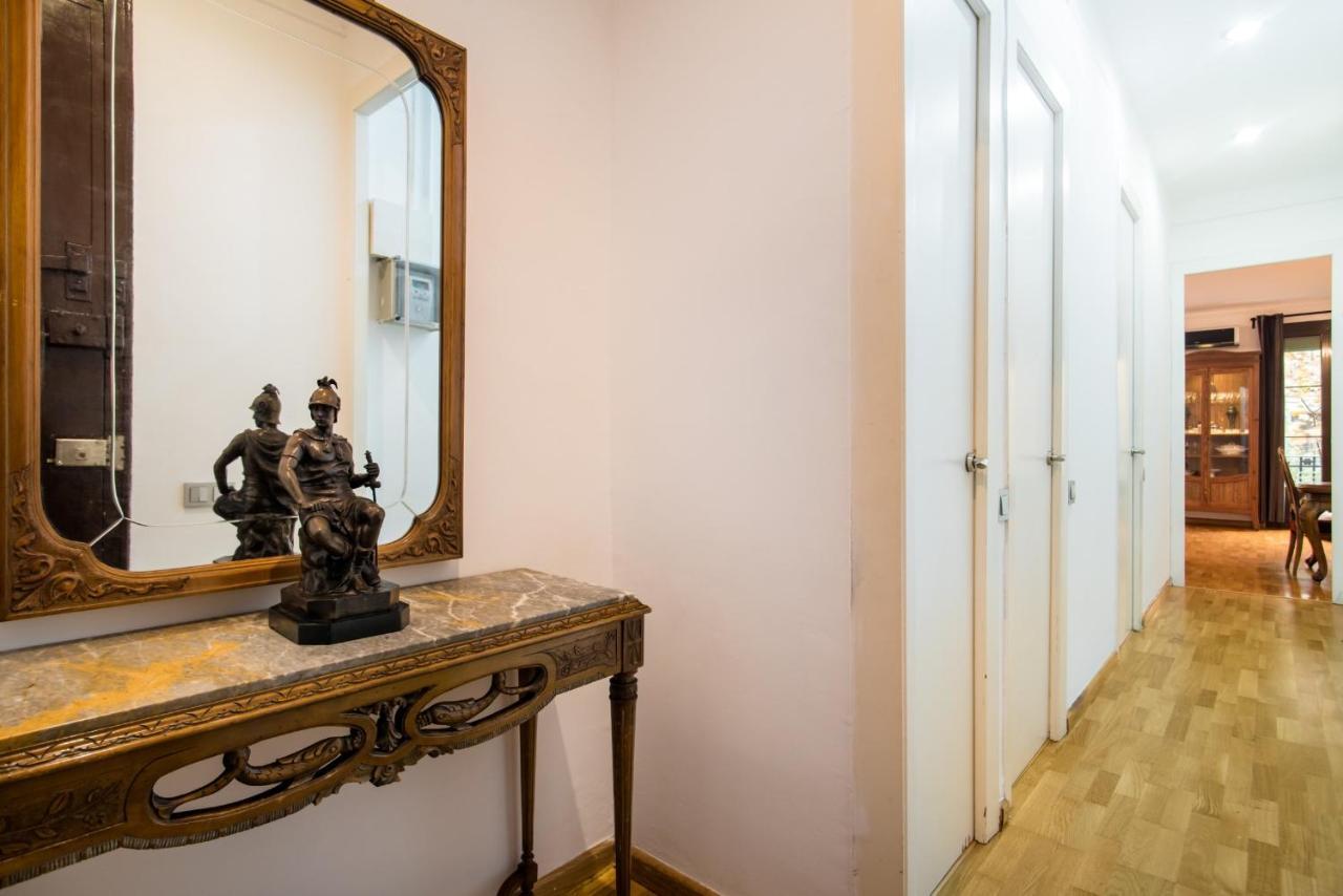 Art Nouveau Apartment Barcelona Exterior photo