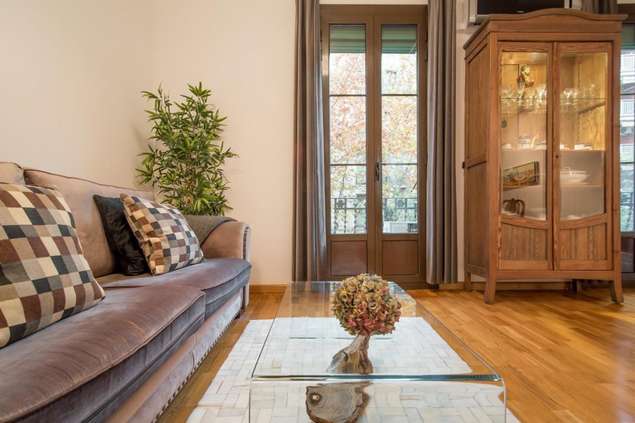 Art Nouveau Apartment Barcelona Exterior photo